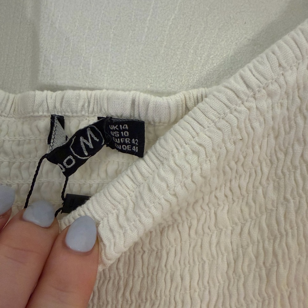 White smocked Maxi dress - Picture 2 of 2